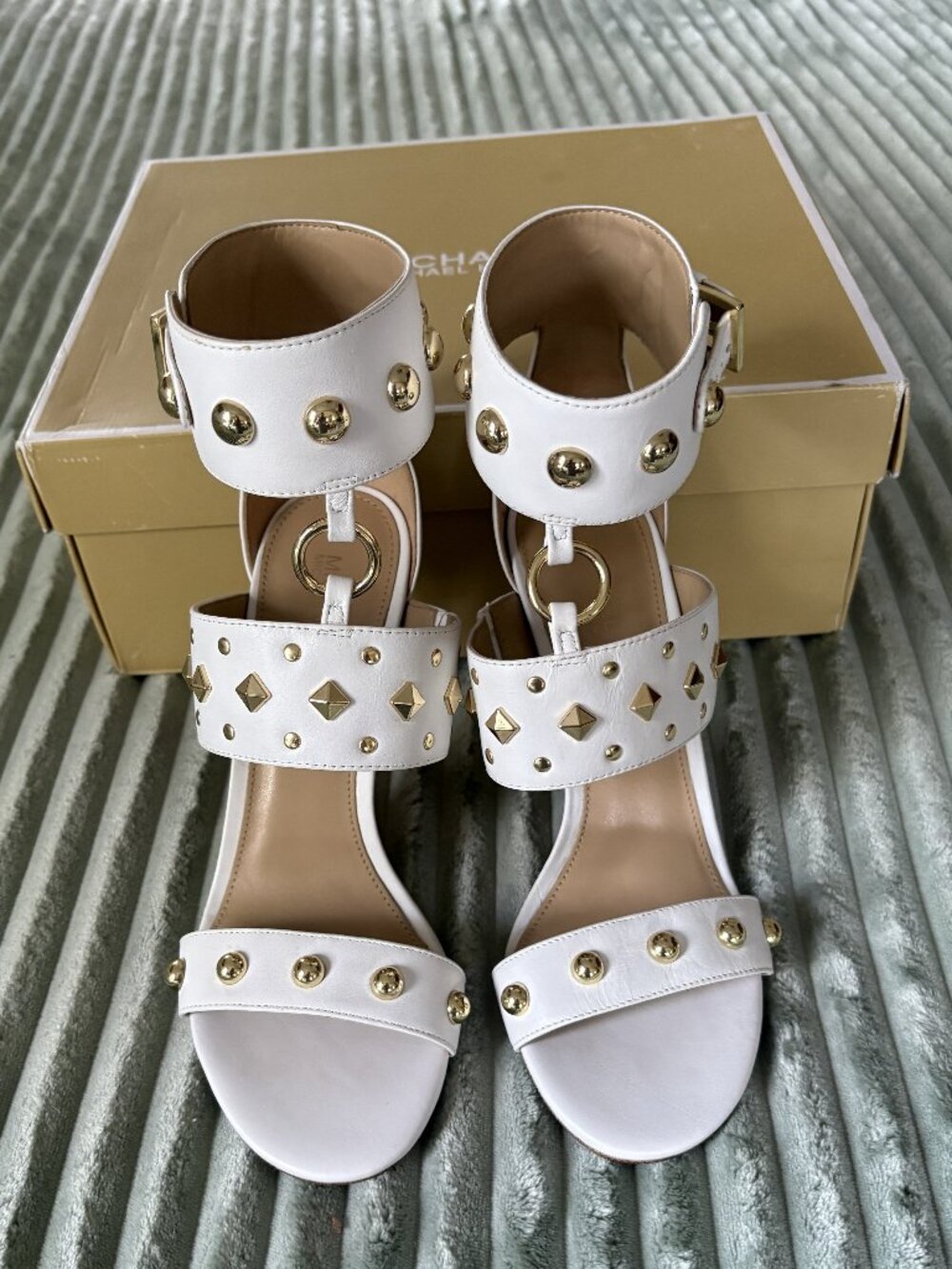 NEW Gorgeous Michael Kors Heels